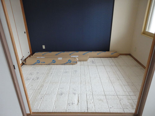 畳を外した和室の床
