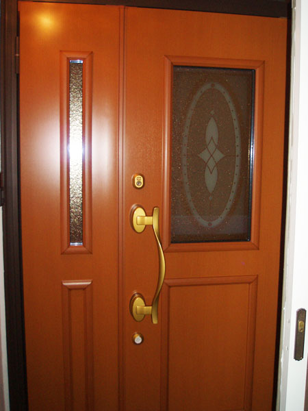 施工後の玄関ドア
