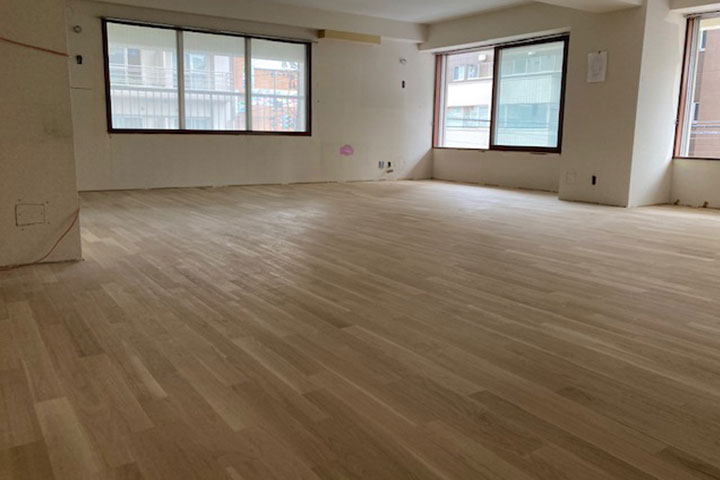 ダンススタジオ床フローリング施工中2