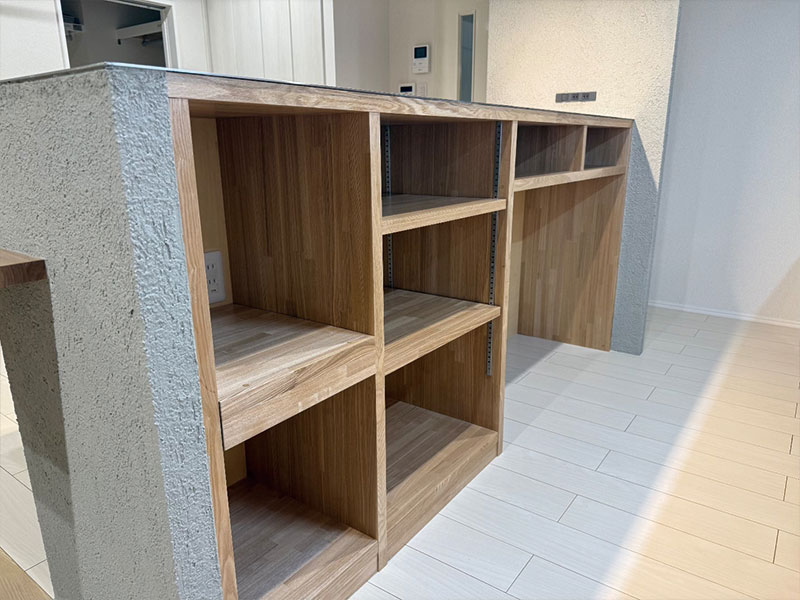 カウンター裏収