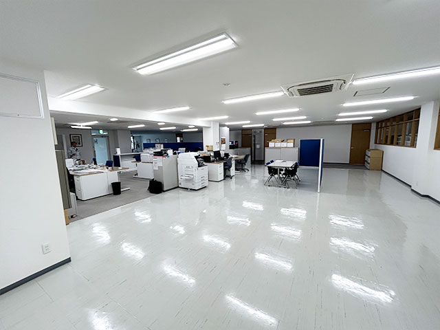 施工前のフロア